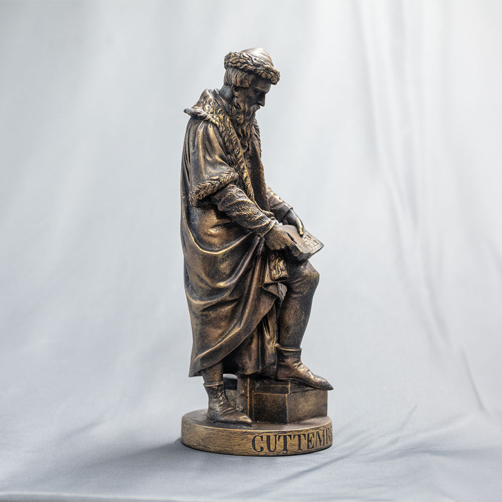Johannes Gutenberg - Statue (round base)