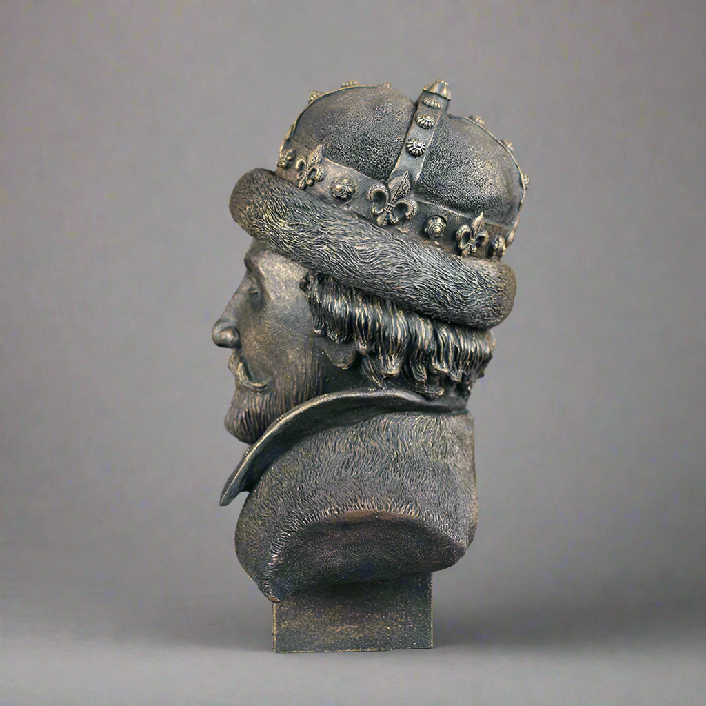King James - Sculpture
