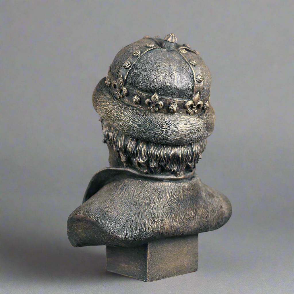 King James - Sculpture