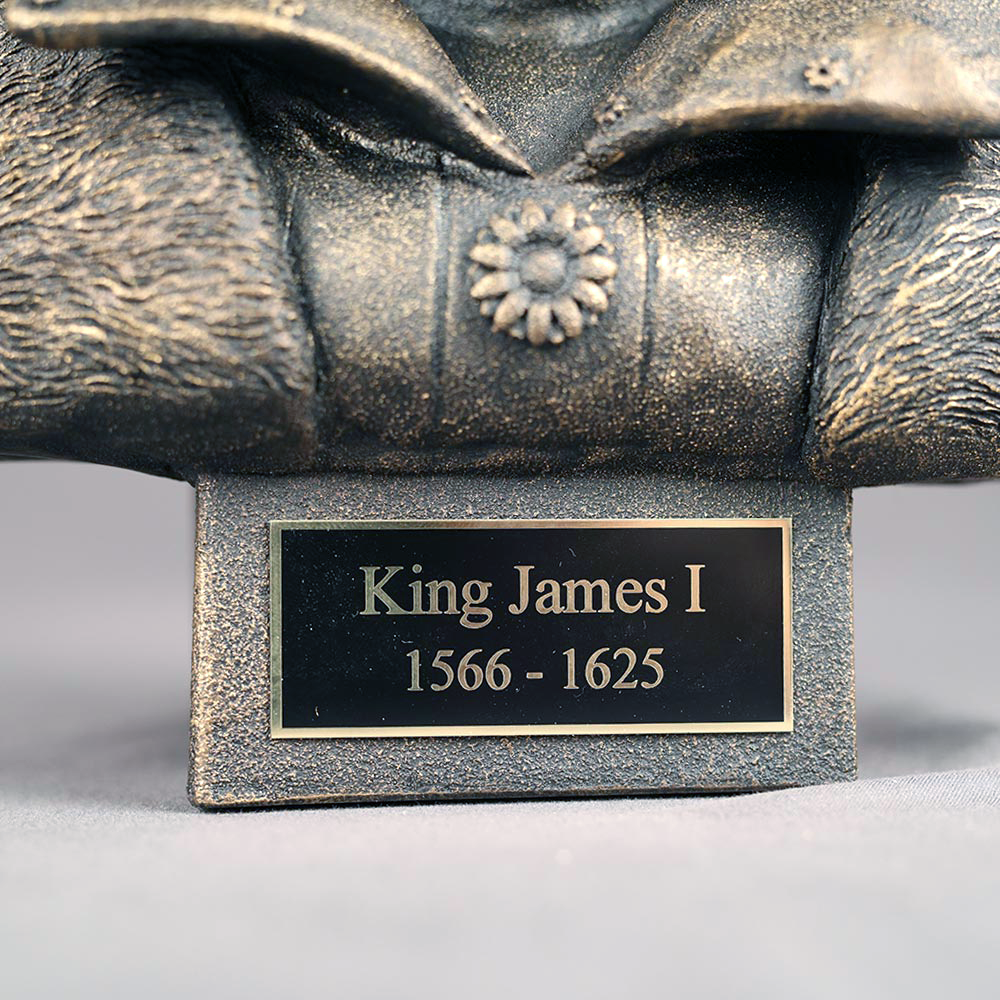 King James - Sculpture