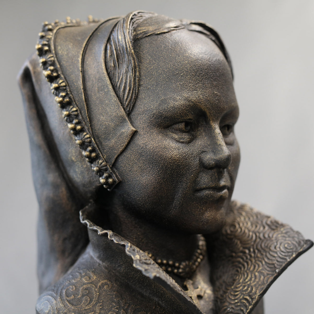 Queen Mary I - Sculpture