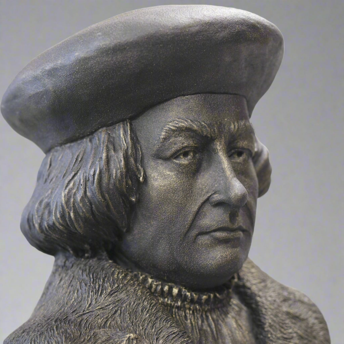 Thomas Cromwell - Sculpture