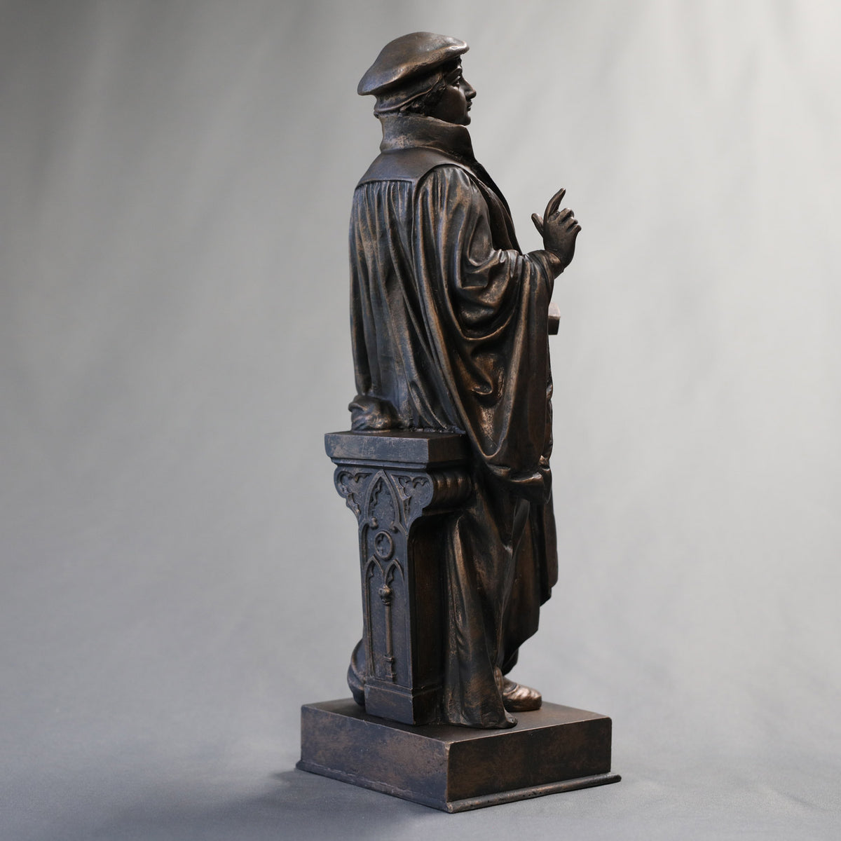 Martin Luther Statue (short base)