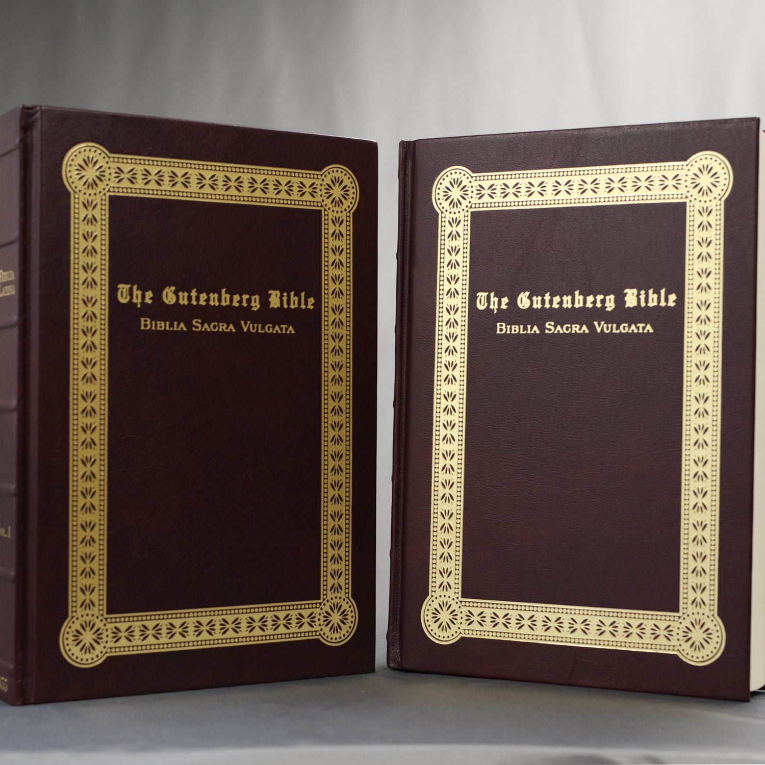 The Gutenberg Bible - 1455 Insel Verlag Edition Facsimile 2-Volume Set Carroll Revelation Vino (Burgundy) Leather